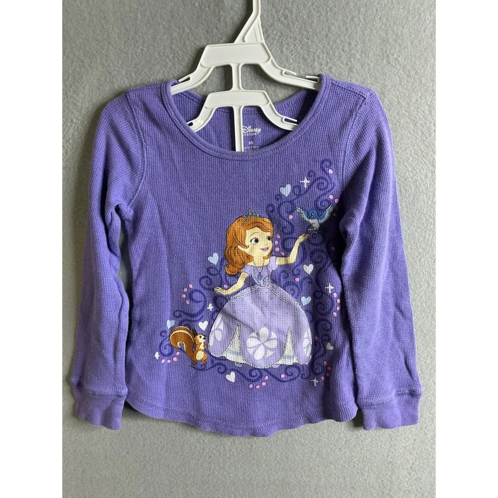 Disney store tee